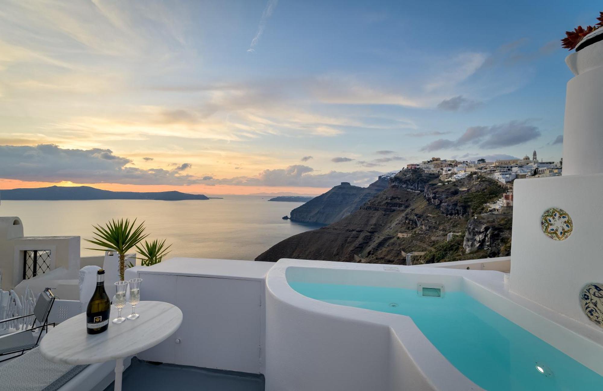 Trieris Villa & Suites Fira  Exterior photo